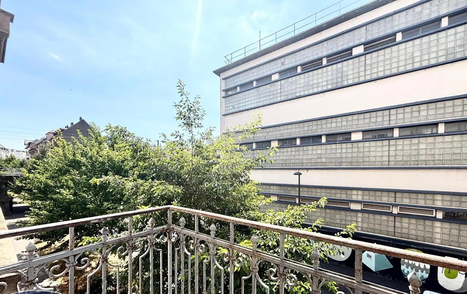 Appartement à vendre - 66 m² - 3 pièces - 94120 Fontenay-sous-Bois - Photo 2 sur 3